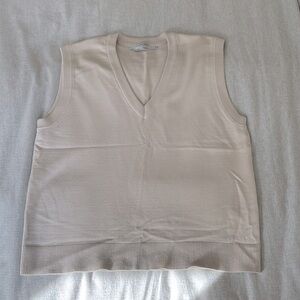 SIMONS boxy sleeveless sweater size S